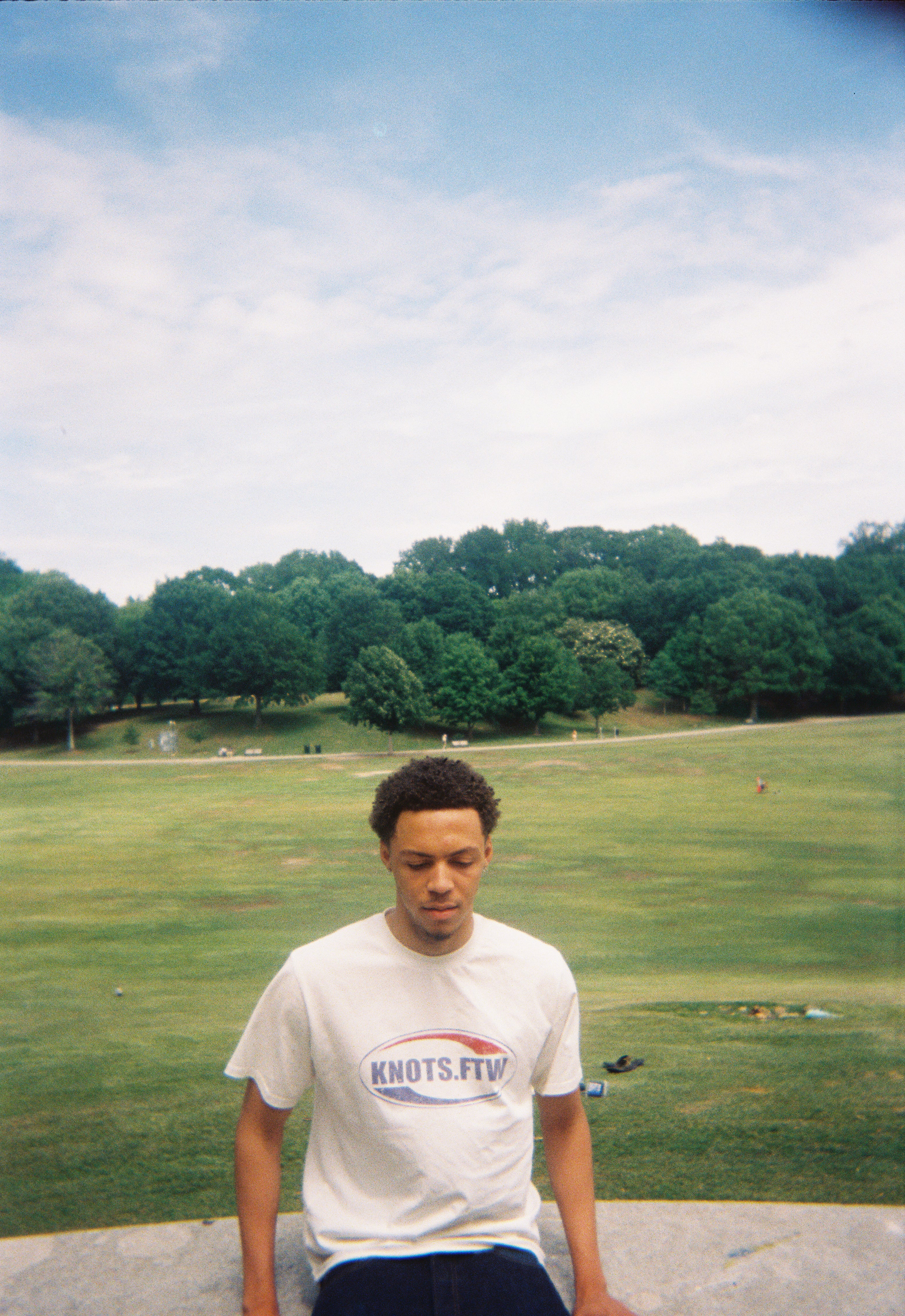 KNOTS Vintage Tee
